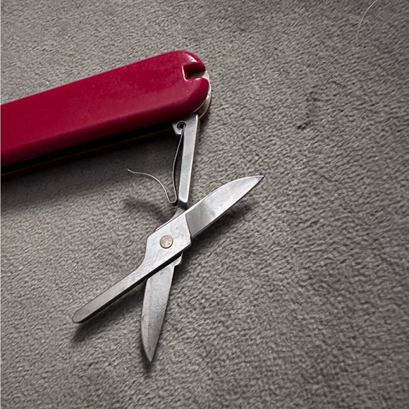 Victorinox X L.L. Bean SAK Swiss Amy Knife LOT of 2 - Picture 10 of 17